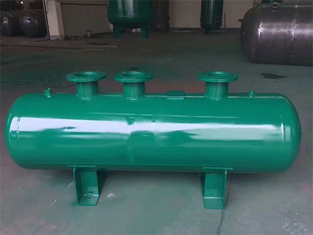 1679991473376569.jpeg 墨脱墨脱墨脱蒸汽分气缸1.jpeg